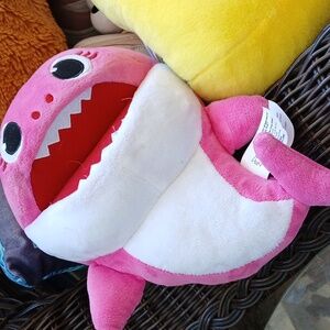Pinkfong Baby Shark Official Song Doll by WowWee - Pink Mommy Shark Needs Washed